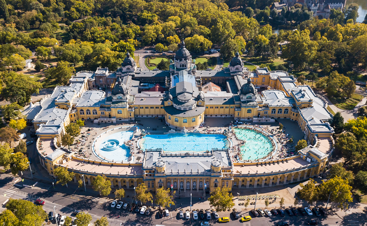 Featured image for “Enjoy Thermal Baths & Spas in Budapest like a local 2024”
